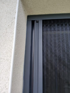 pose-volets-et-moustiquaire-alu-js-habitat-luneville-54-57-88